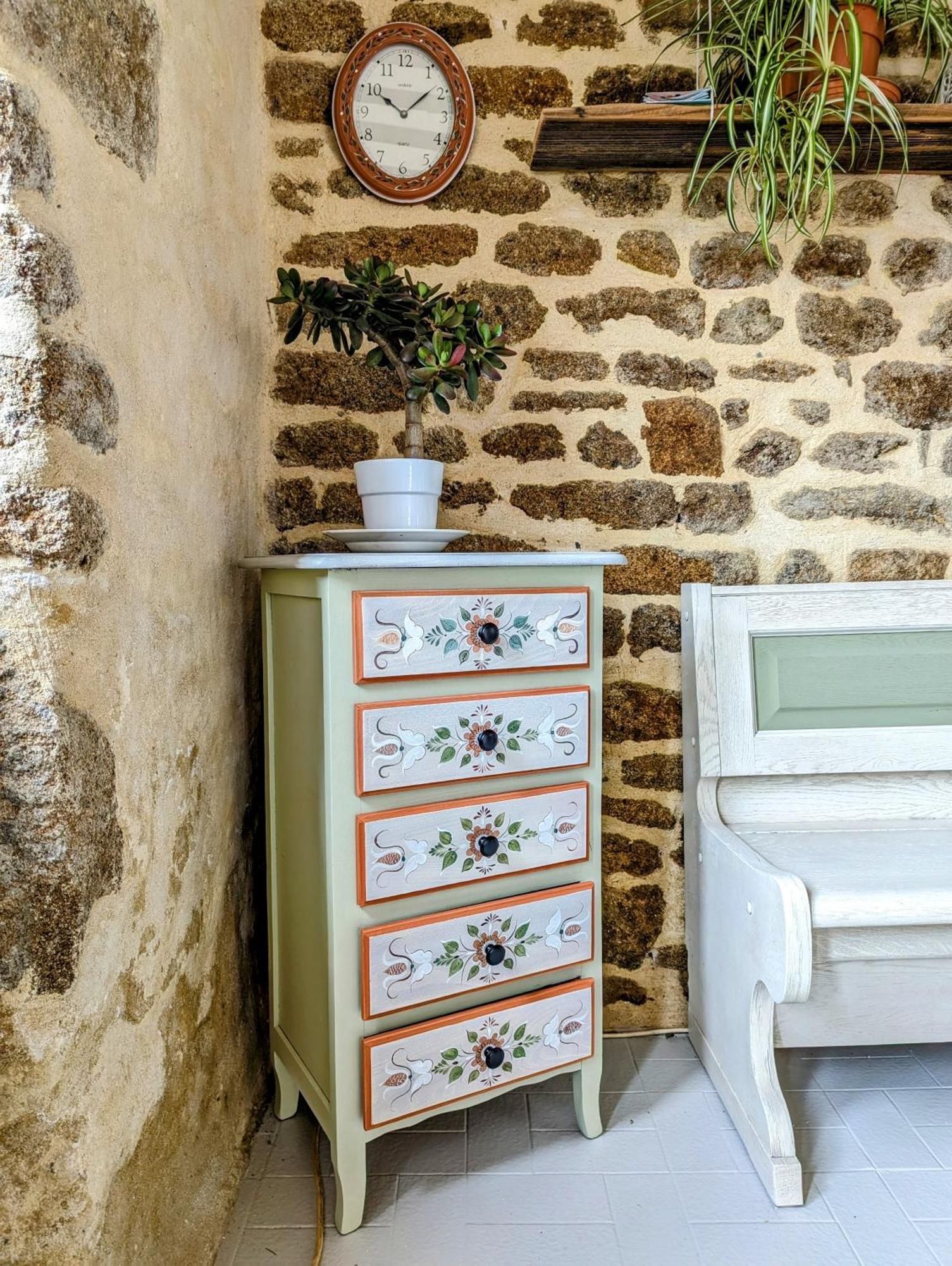 Vivez Dans Un Magnifique Village Normand La Carneille